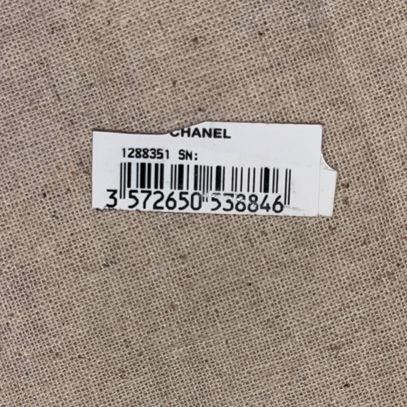 Chanel Gold Tone Black Enamel Patterned CC Pin Brooch - Picture 7 of 7